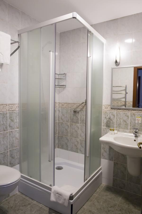 Atyrau Dastan Hotel Buitenkant foto