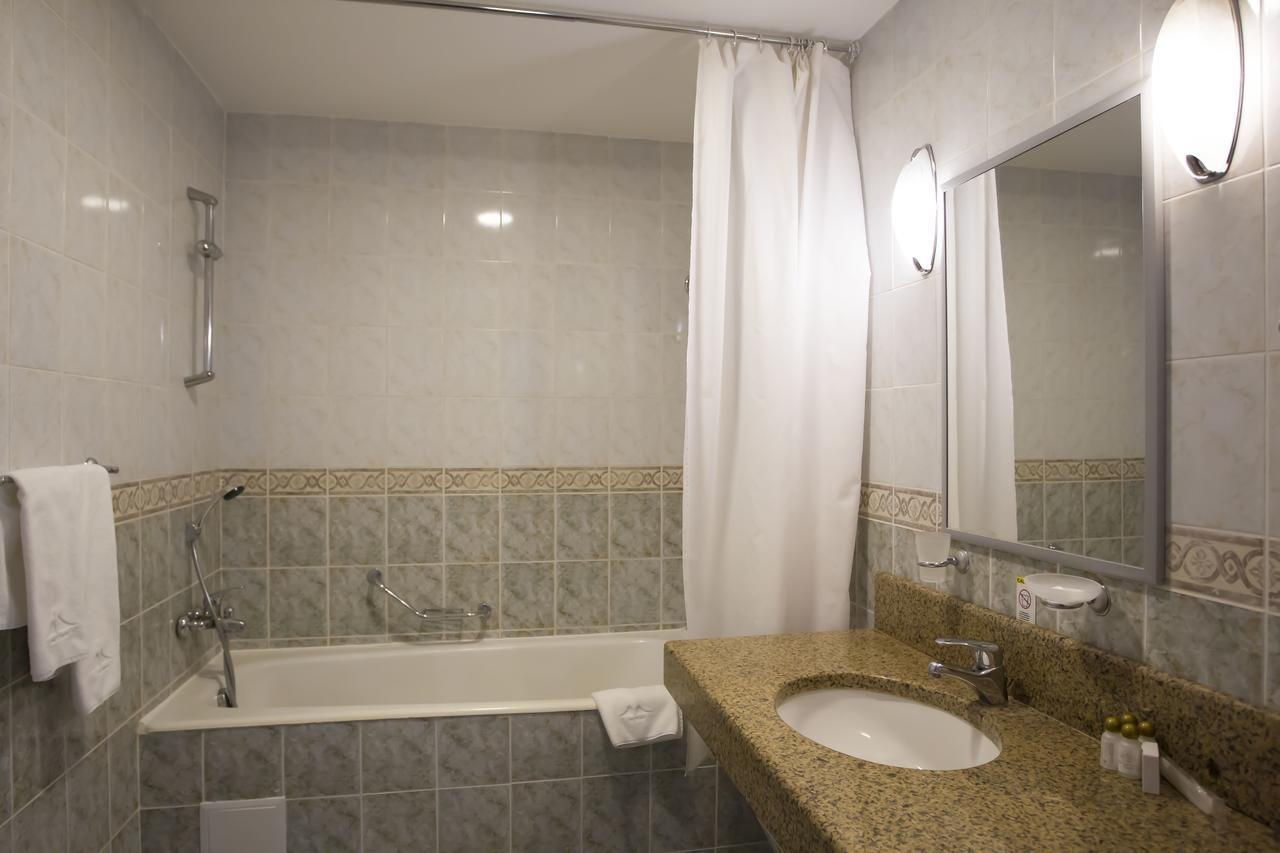 Atyrau Dastan Hotel Buitenkant foto
