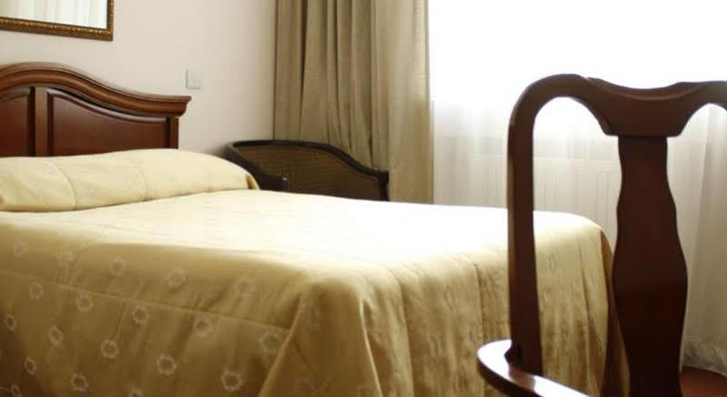 Atyrau Dastan Hotel Buitenkant foto