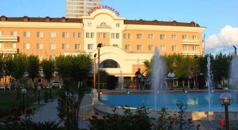 Atyrau Dastan Hotel Buitenkant foto